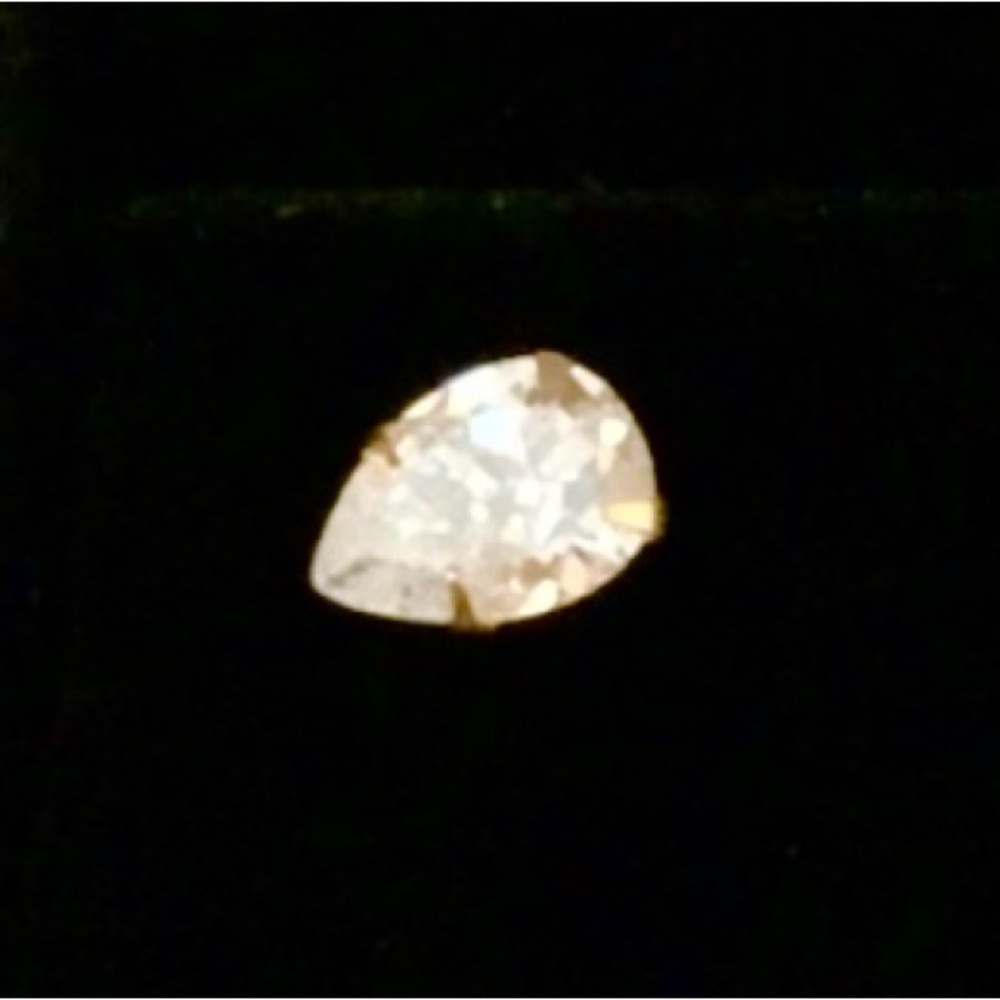14 kt yellow gold single cz stud